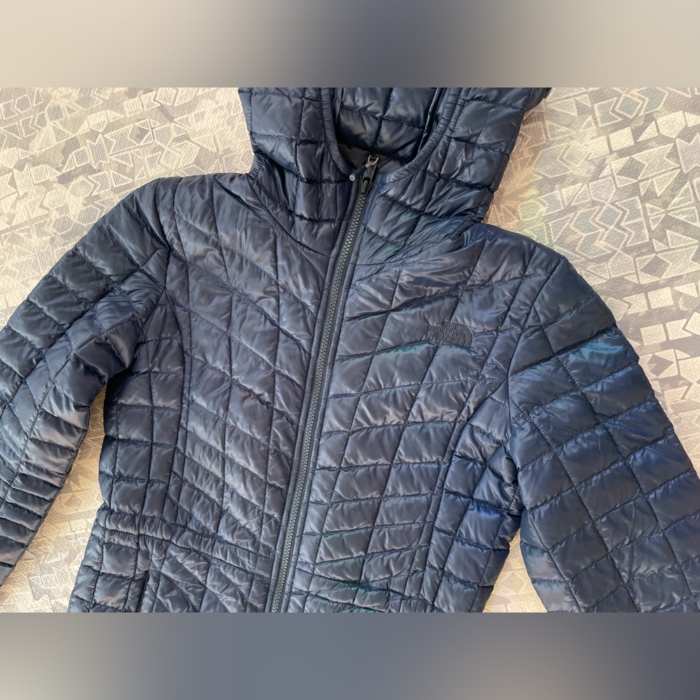 Women’s North Face Thermoball Jacket NAVY